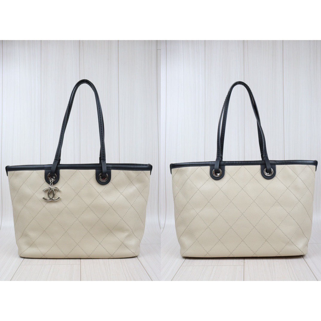 Rank AB｜ CHANEL Caviar Skin Leather Calf Leather Tote Bag  With Pouch Made In 2014Year｜Q24030509