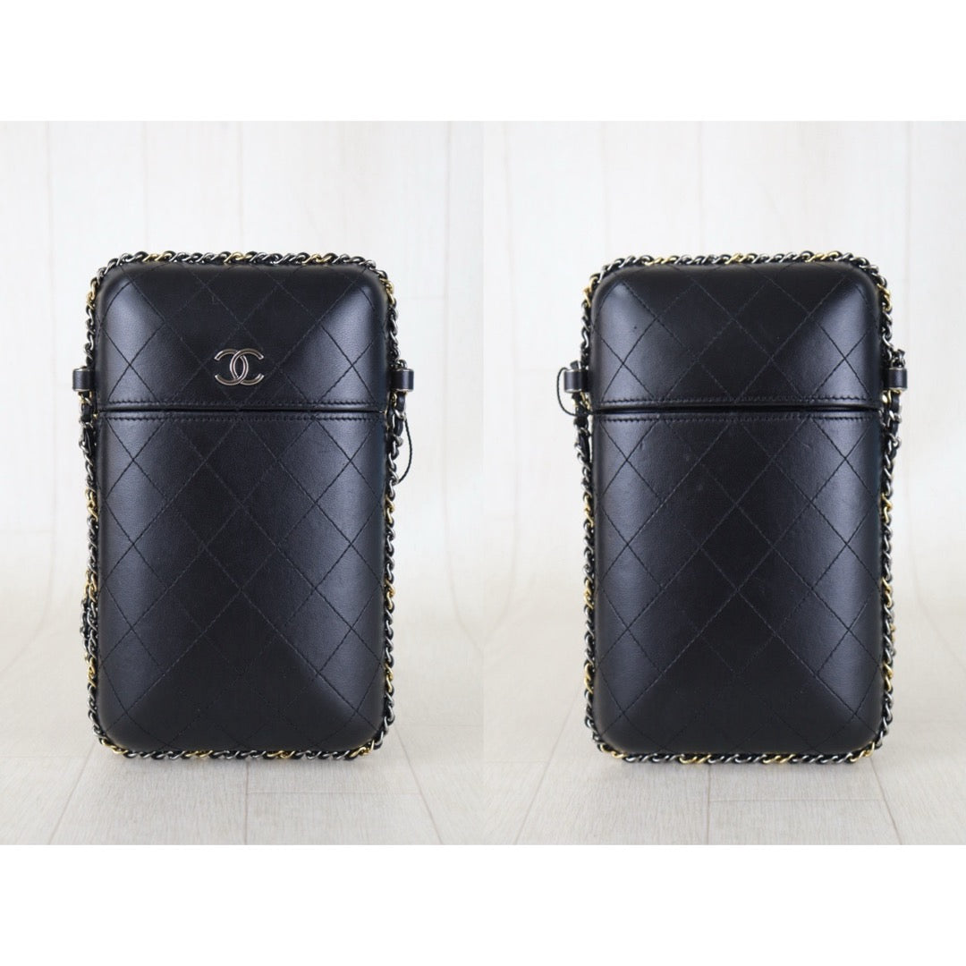 Include Entrupy Certificate of Authenticity｜Very Good（Rank A）｜CHANEL Calfskin Mixed Metal Hardeare Chain Phone Holder Shoulder Bag Black Made in 2016-2017Year｜S26090741