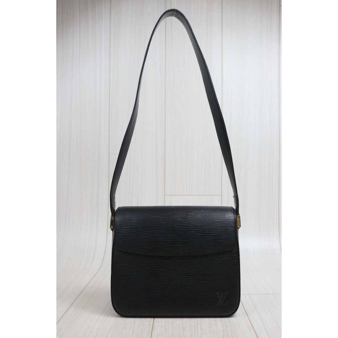 Include Entrupy Certificate of Authenticity｜Very Good ( Rank A)｜ Louis Vuitton Epi  Shoulder Bag Black｜26080101