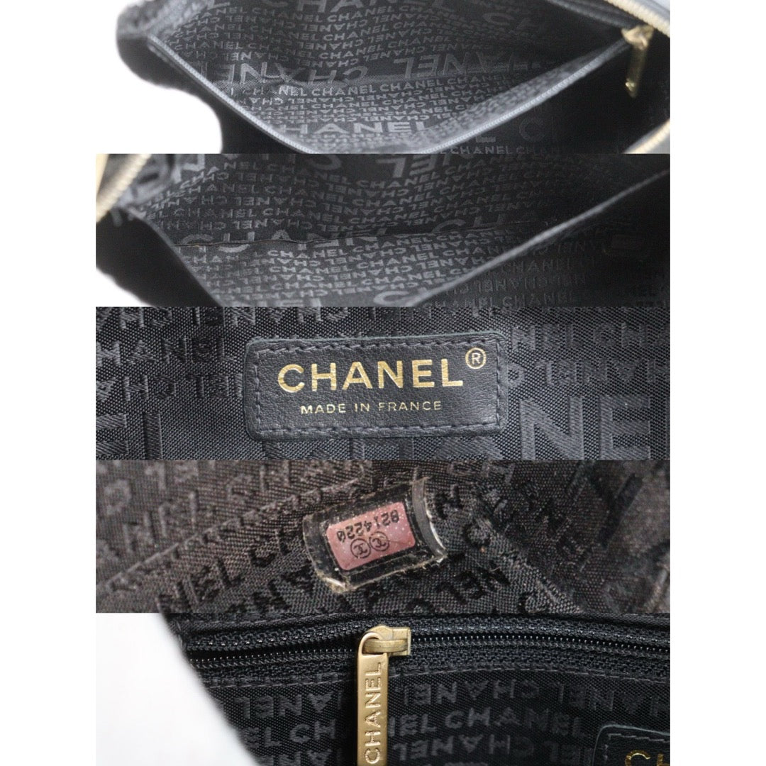 Include Entrupy Certificate of Authenticity｜Good ( Rank AB)｜CHANEL Choco Bar Lambskin Black Shoulder Bag  Made In 2003～2004Year｜26040210