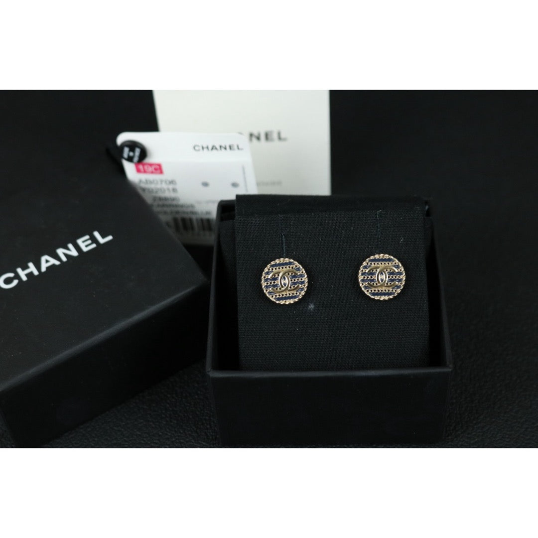 Include Authentic Detective Certificate of Authenticity｜Very Good ( Rank A) ｜CHANEL F19C Coco Mark Cruise Collection Earrings Made In 2019 Year ｜Z26091603