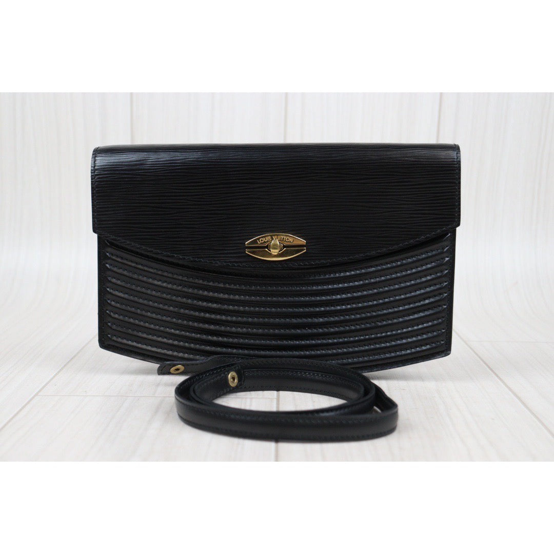 Rank A ｜ LV Epi Shoulder Bag Clutch Bag Black ｜23121609