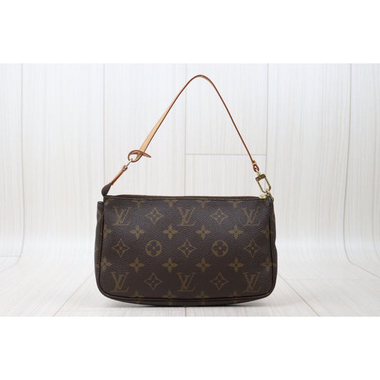 Rank AB ｜ LV Monogram Pochette Accessoires Vintage Model ｜V24053030