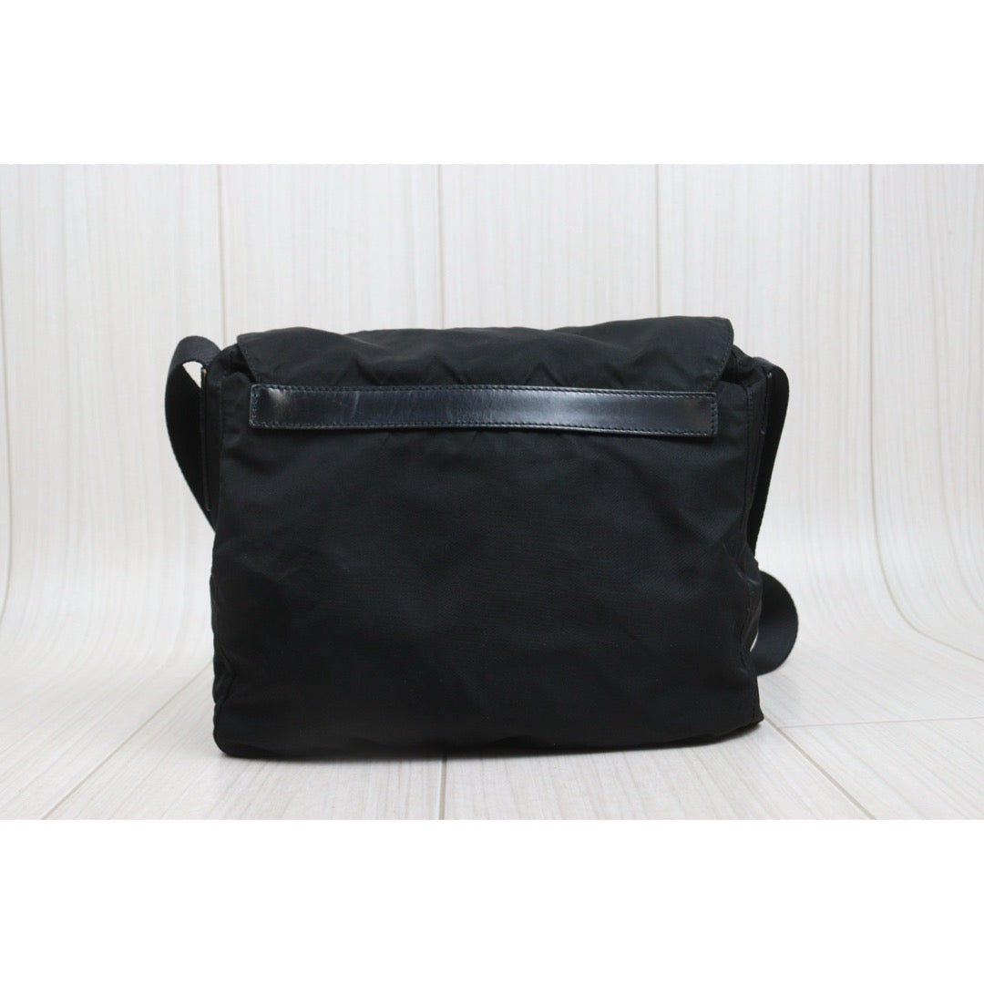 Include Entrupy Certificate of Authenticity｜Good ( Rank AB) ｜Prada  Nylon Black Shoulder Bag｜26092203
