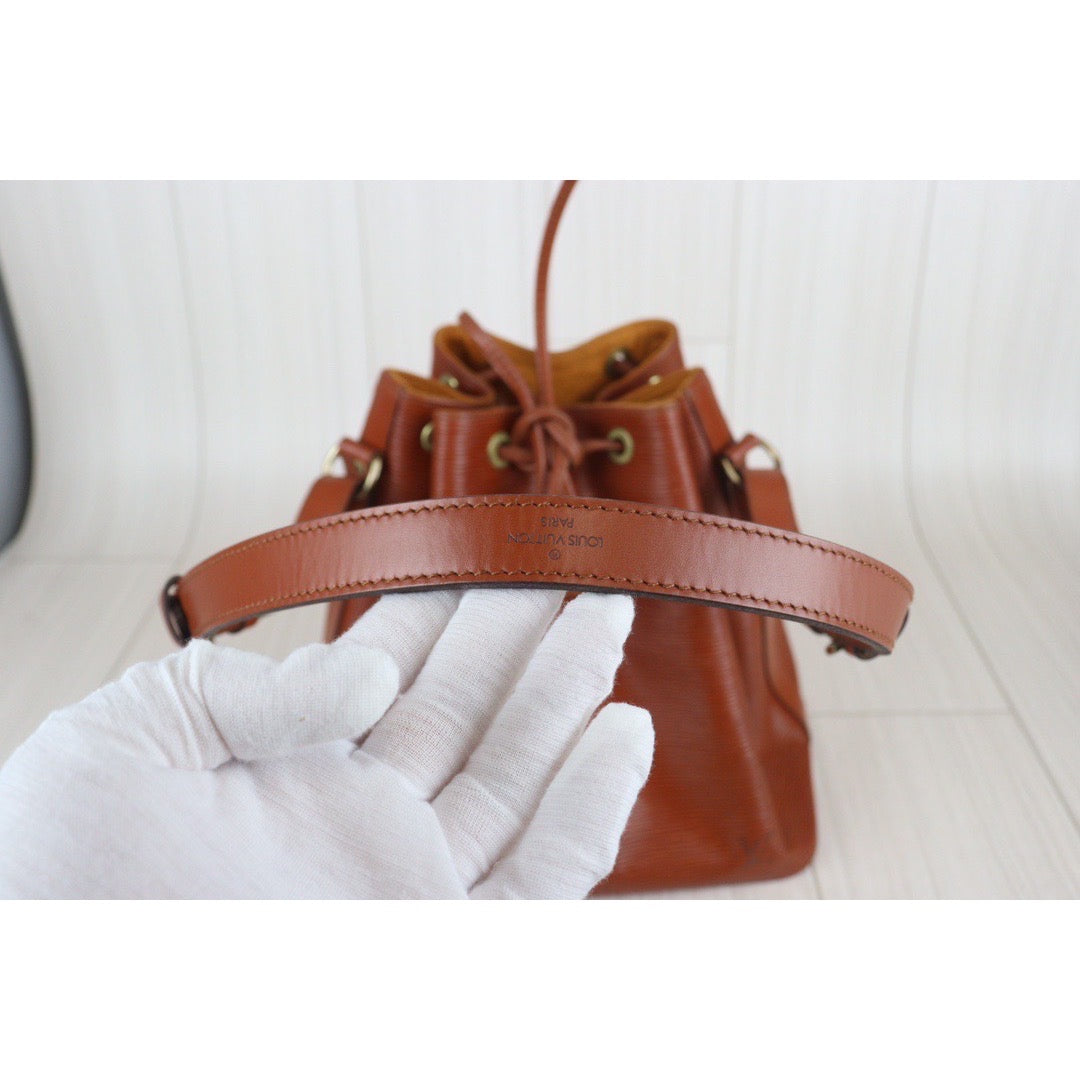 Rank A ｜ LV Epi Shoulder Bag Brown｜23092603