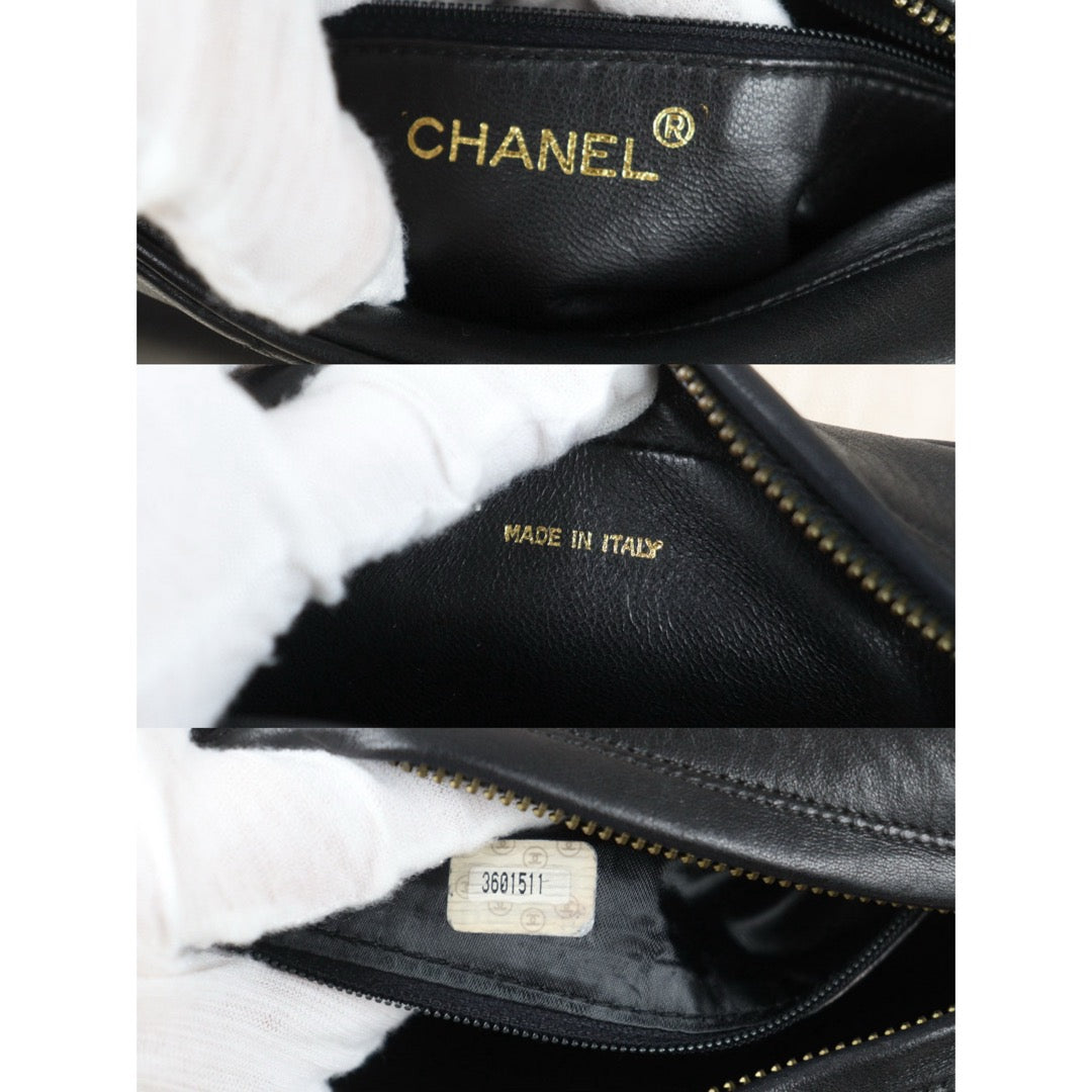 Very Good ( Rank A)｜ CHANEL Matrasse Chain Camera Bag 18 Shoulder Bag Black  Made in 1994-1996Year ｜P24083006