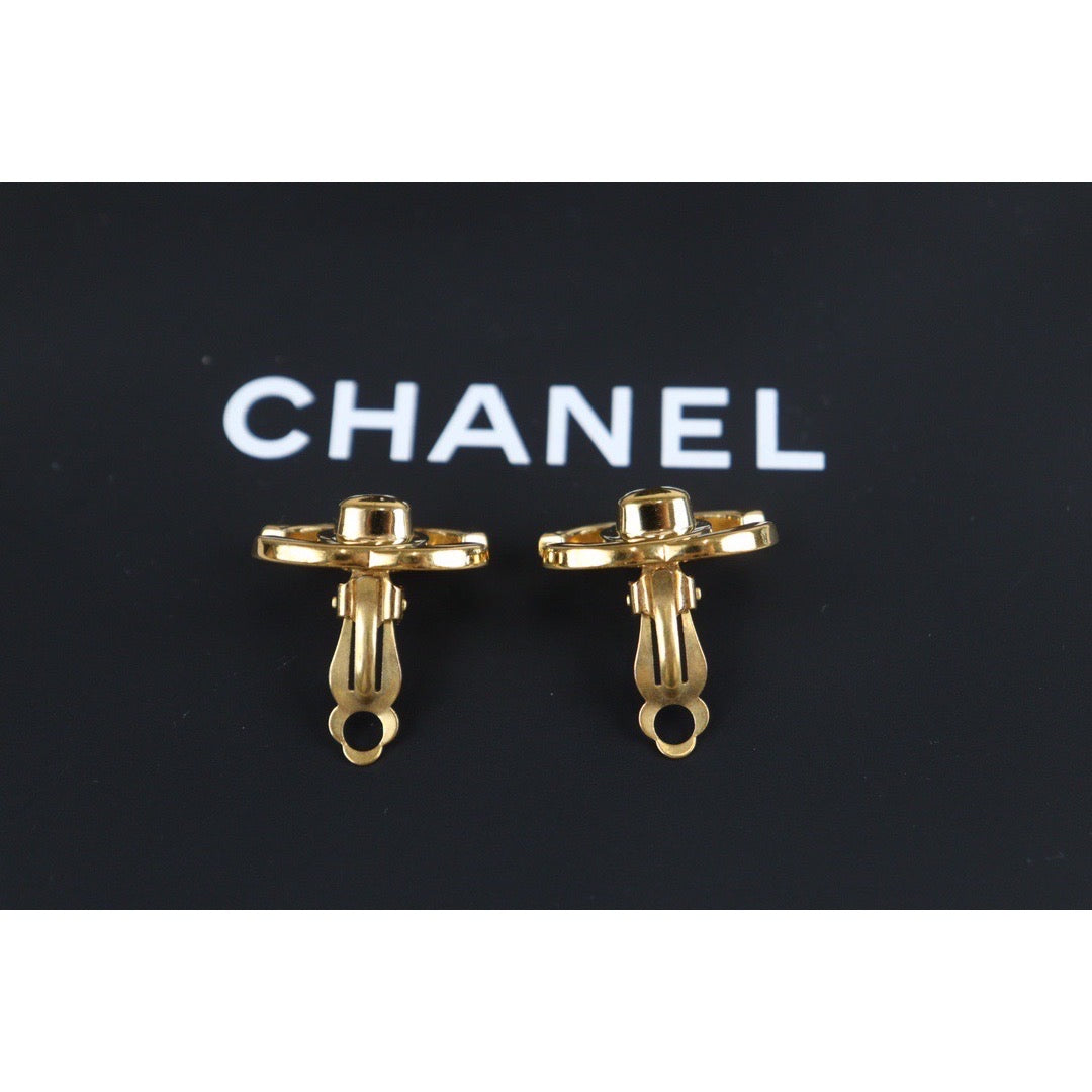 Rank A ｜CHANEL Vintage 18K Gold Plating Earrings  Made In 1995 Year ｜23101205