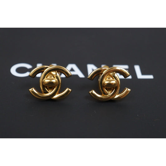 Include Authentic Detective Certificate of Authenticity｜Very Good ( Rank A) ｜CHANEL 96A Vintage Earrings Made In 1996 Year ｜26062609