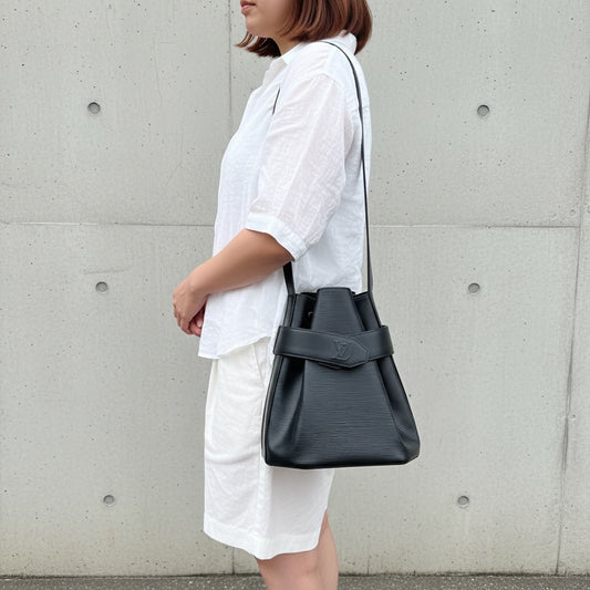 Include Entrupy Certificate of Authenticity｜Very Good ( Rank A)｜ Louis Vuitton Epi Sack de Paul Shoulder Bag Black｜26050803