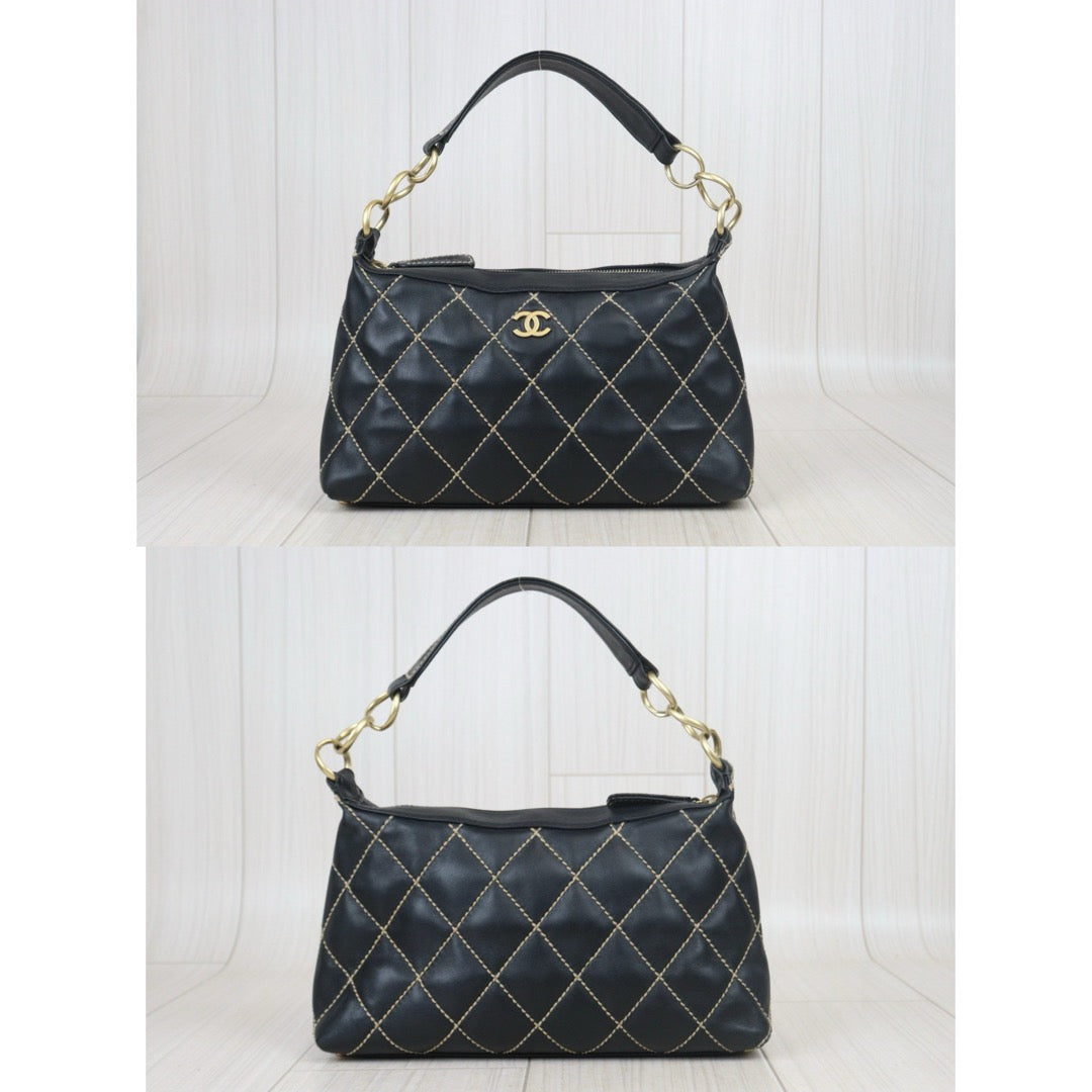 Good ( Rank AB)｜CHANEL Hobo Calf Leather Shoulder Bag  Made In 2003～2004Year｜V24092619