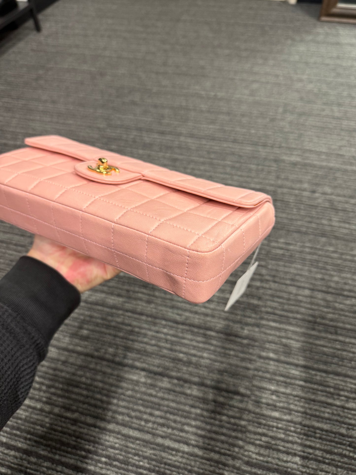 First installment 1/3｜Good ( Rank AB)｜ CHANEL  Lambskin Shoulder Bag Pink ｜25060308