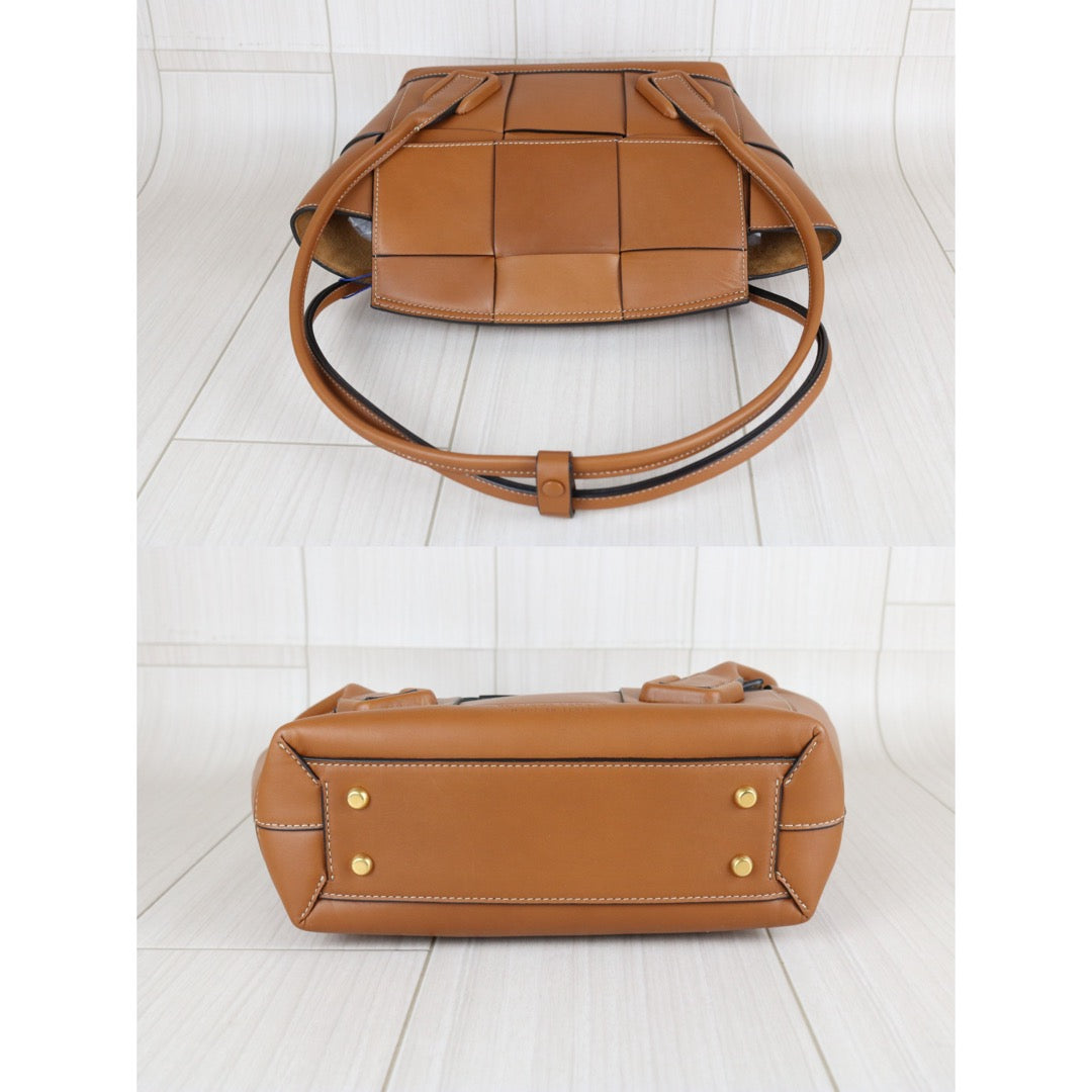Very Good ( Rank A)｜ Bottega Veneta Calf Leather Arcoe33  HandBag Caramel｜S25111304