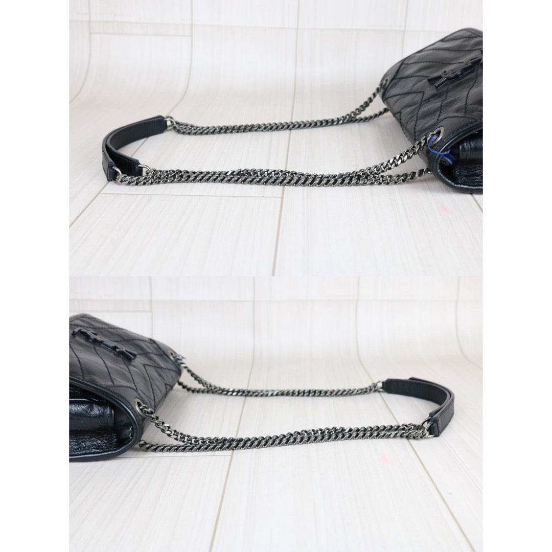 Include Entrupy Certificate of Authenticity｜Very Good ( Rank A)｜  Saint Laurent YSL Saint Laurent Niki  Shoulder Bag Black PM｜W26071703