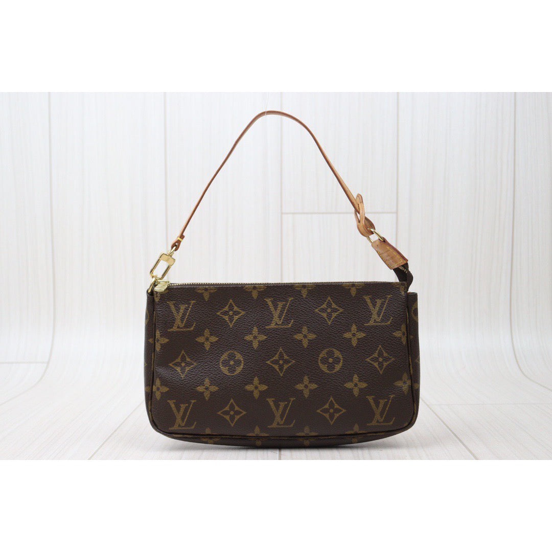 Rank AB ｜ LV Monogram Pochette Accessoires Vintage Model ｜24051622