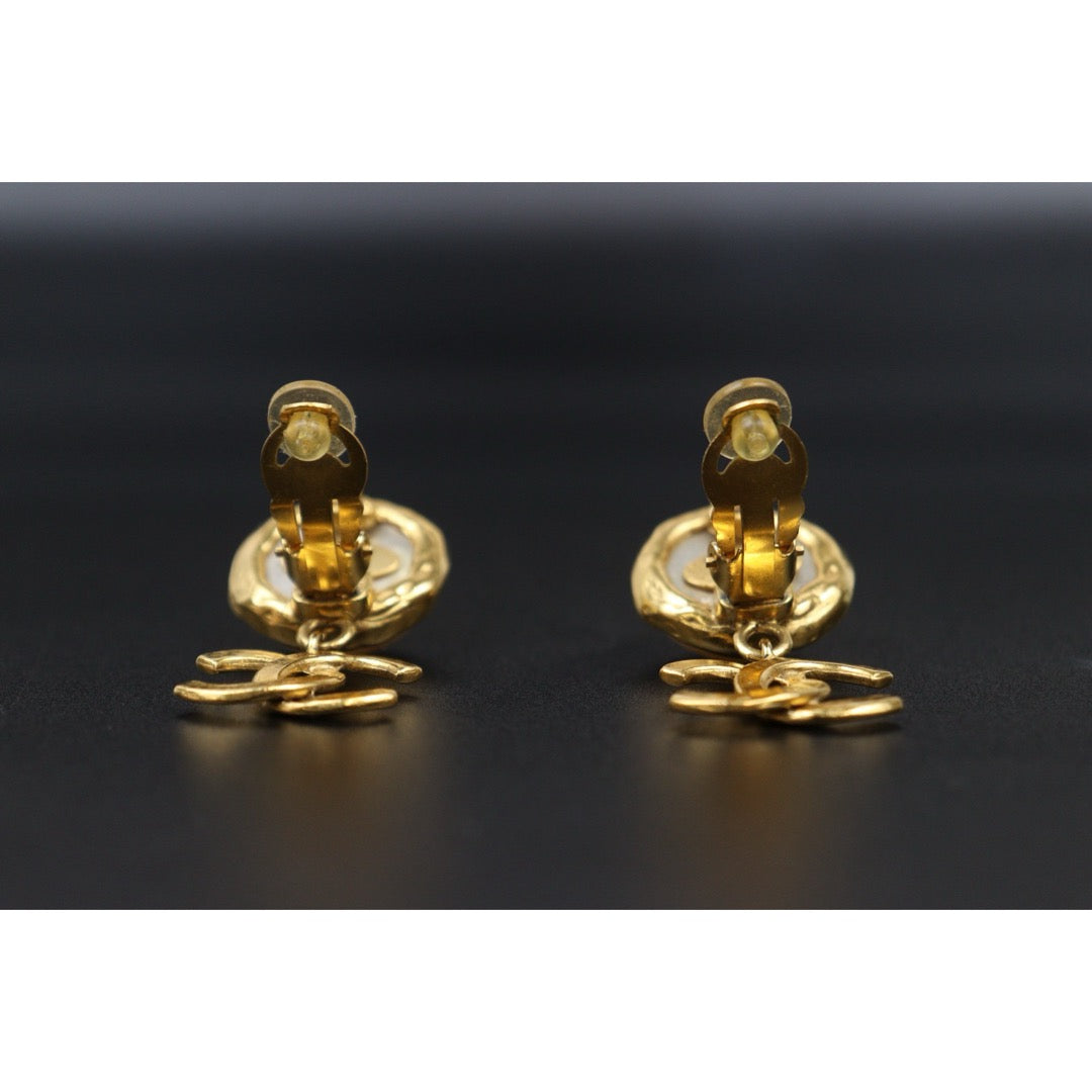 Very Good ( Rank A)｜CHANEL COCO Mark Pearl Earrings  Made In 1995Year ｜25072413