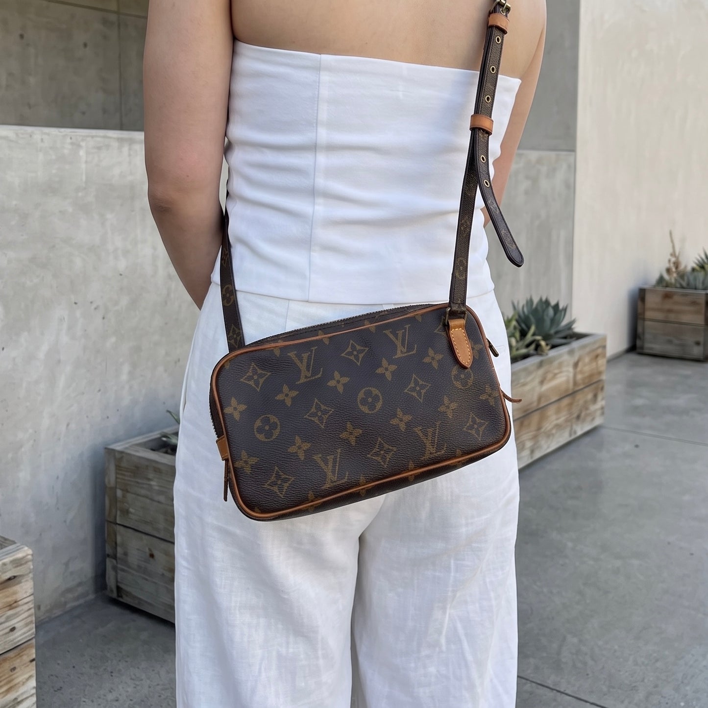 Include Entrupy Certificate of Authenticity｜Good ( Rank AB)｜Louis Vuitton Monogram Pochette Marly Bandouliere ShoulderBag ｜26080701