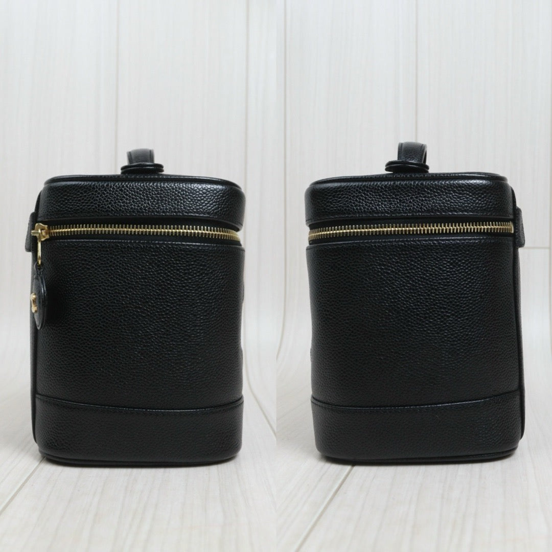 Include Entrupy Certificate of Authenticity｜Very Good（Rank A）｜CHANEL Caviar Skin Vertical Vanity Case Hand Bag  Made In 2002-2003 Year ｜26092405