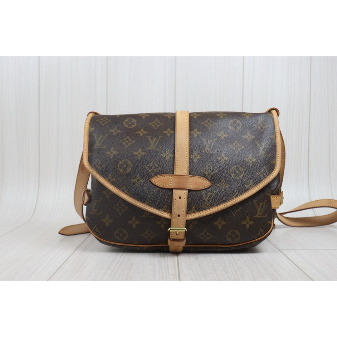 Include Entrupy Certificate of Authenticity｜Good ( Rank AB) ｜ Louis Vuitton Monogram Saumur 30 Shoulder Bag｜26090401