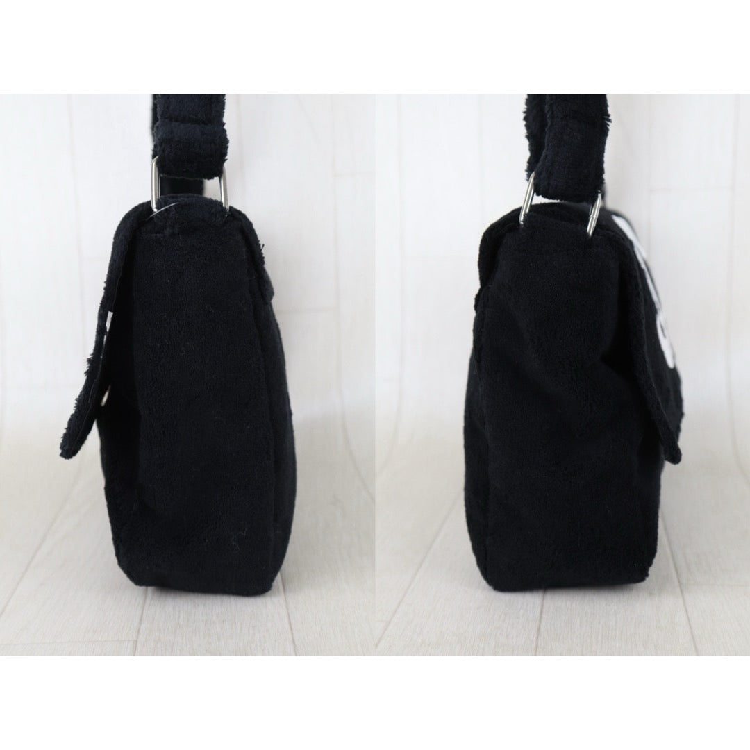 Very Good ( Rank A)｜CHANEL Precision Terry Cloth Flap Shoulder Bag Black VIP Gift｜S26090720