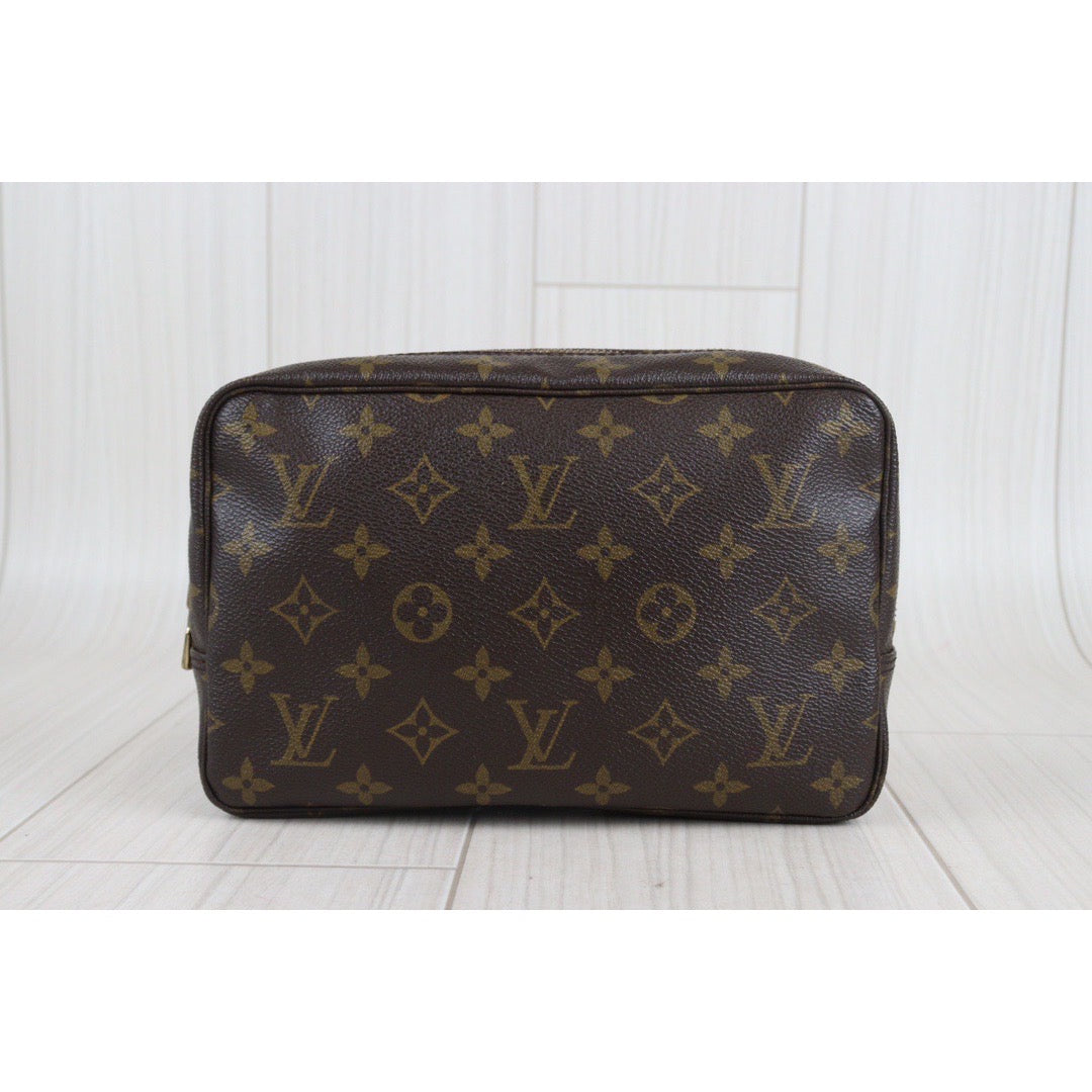 Rank A ｜ LV Truth Toilet 23 Monogram Makeup Pouch｜23081113 – BRAND GET