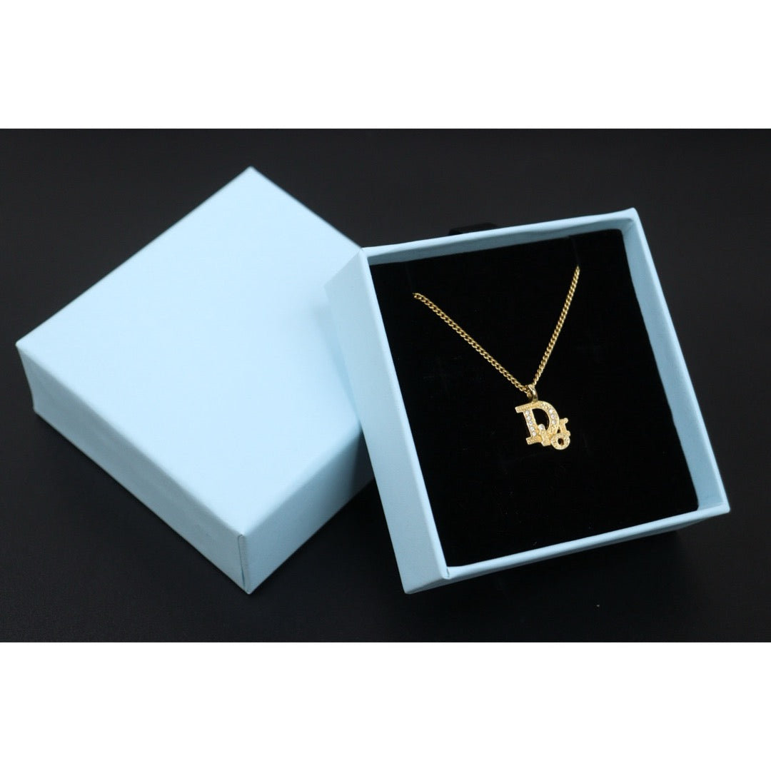 Include Authentic Detective Certificate of Authenticity｜Very Good ( Rank A) ｜ Dior CD Rhinestone Necklace Golden ｜26011509