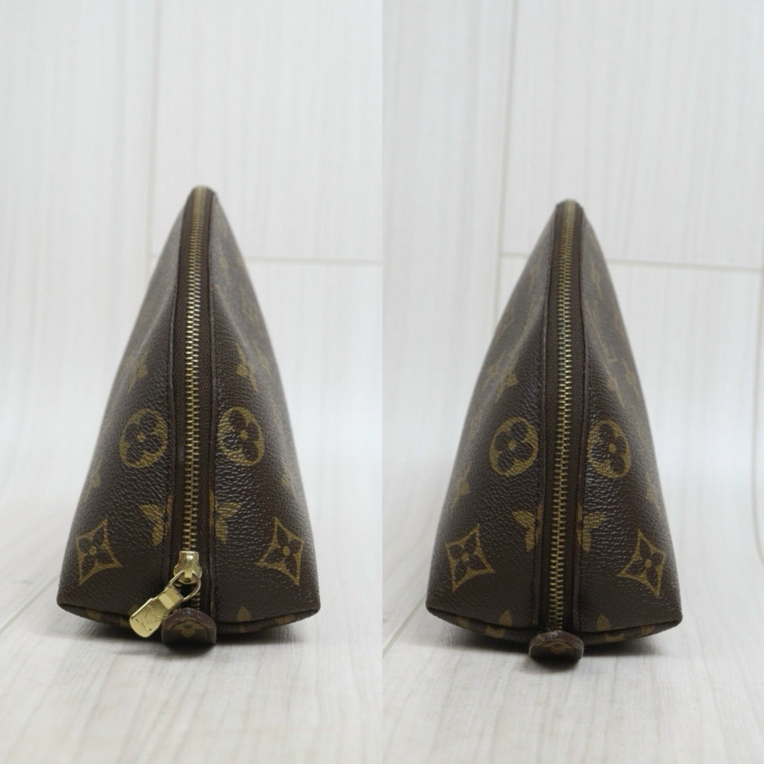 Include Entrupy Certificate of Authenticity｜Very Good ( Rank A)｜ Louis Vuitton Monogram Cosmetics Pouch｜26082003