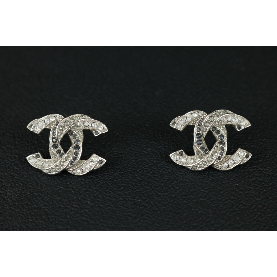 Include Authentic Detective Certificate of Authenticity｜Very Good ( Rank A) ｜CHANEL B17V COCO Mark Rhinestone Earrings Made In 2017Year｜S26040809