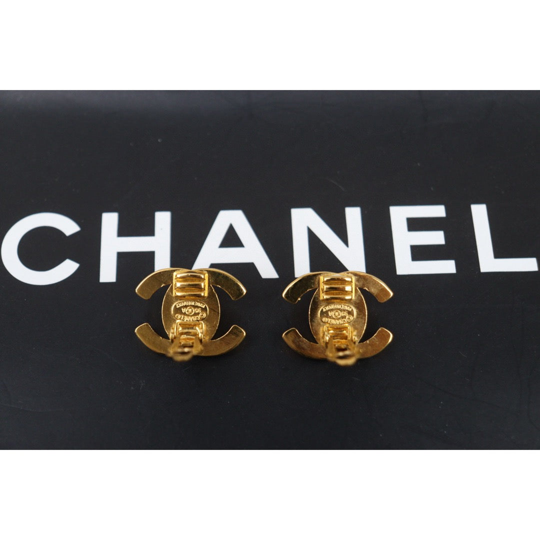 Very Good ( Rank A)｜CHANEL Vintage 18K Gold Plating Earrings  Made In 1995Year ｜25011601