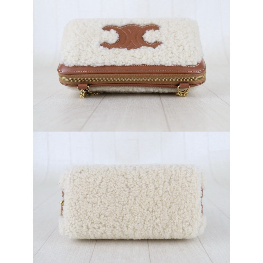 Include Entrupy Certificate of Authenticity｜Very Good ( Rank A)｜ CELINE Cuir Triomphe Triomphe Shearling Chain Bag｜S26090716