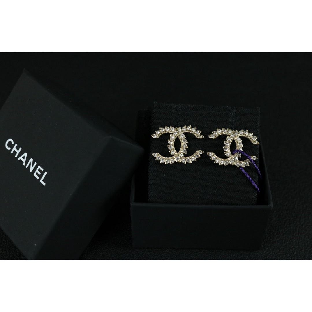 Very Good ( Rank A) ｜ CHANEL C20A Coco Mark Rhinestone Golden  Earrings Made In 2020Year｜S26022607