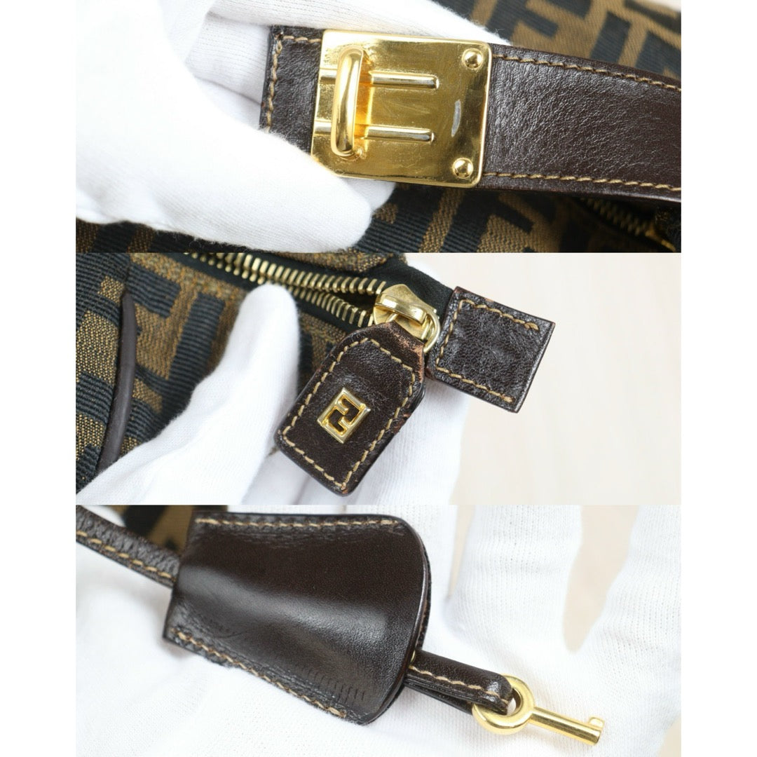 Include Entrupy Certificate of Authenticity｜Good ( Rank AB)｜ FENDI Zucca  GM Vanity Pouch｜26100804