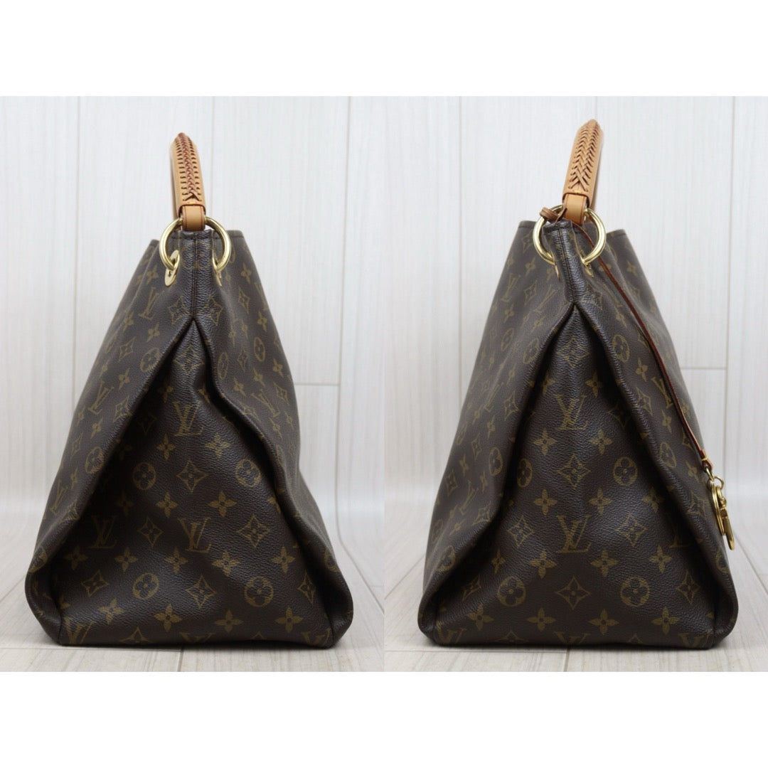 Good ( Rank AB)｜LV Monogram Artsy MM Shoulder Bag｜S25081416