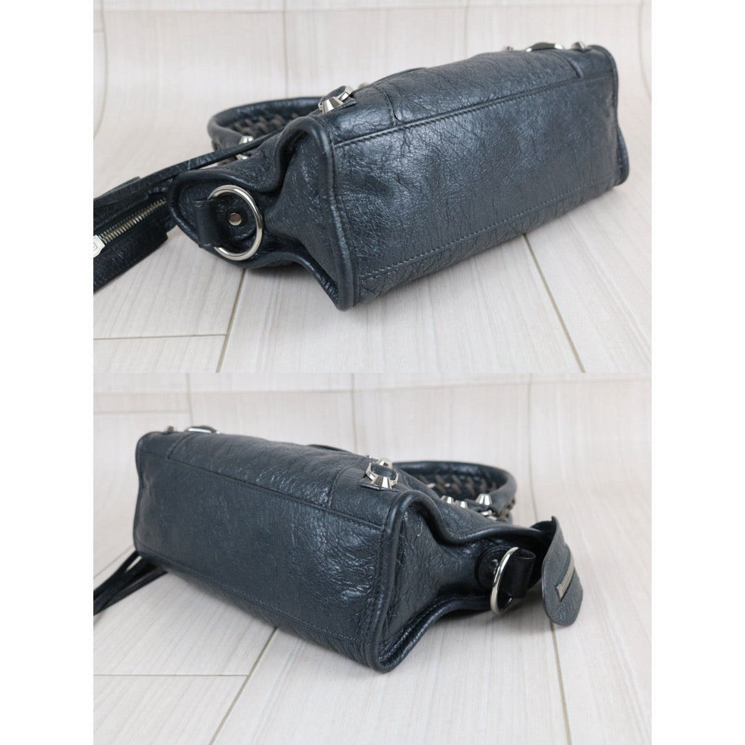 Include Entrupy Certificate of Authenticity｜Good ( Rank AB)｜Balenciaga Waxed Leather Classic City Mini Grey HandBag Shoulder Bag ｜S26070304