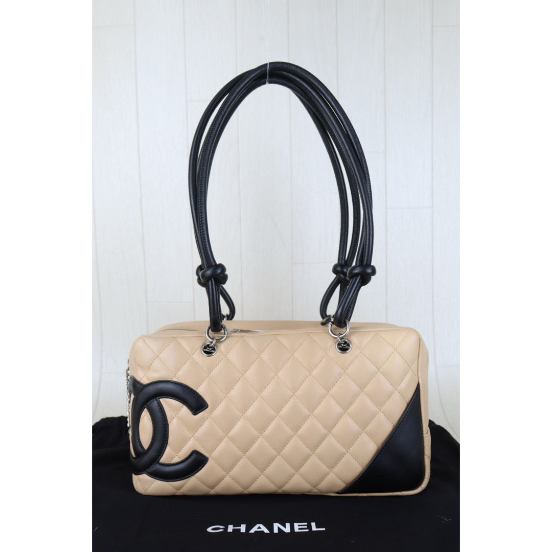 Include Entrupy Certificate of Authenticity｜Good ( Rank AB) ｜ CHANEL Cambon Ligne Bowler Beige Black Made In 2004-2005 Year｜Z26100202
