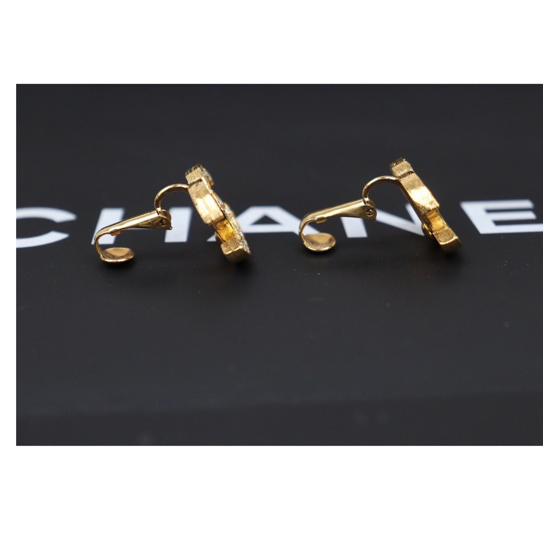 Rank A ｜CHANEL COCO Mark Diamond Vintage Earrings ｜24040419