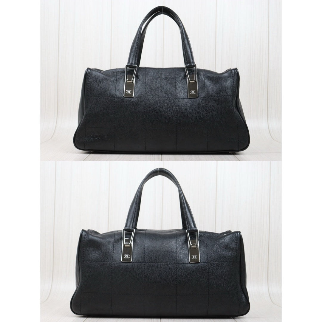 Very Good ( Rank A)｜ CHANEL Calfskin Choco Bar Handbag Black Made in 2003-2004 Year｜P25062706