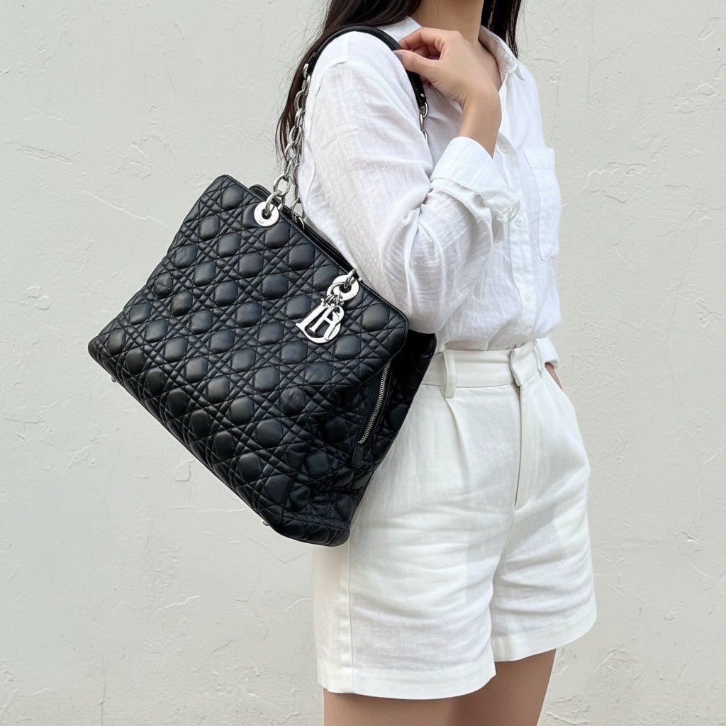 Include Entrupy Certificate of Authenticity｜Good ( Rank AB)｜  Dior Lamb Skin Large Lady Dior Tote Bag Black ｜S26053001