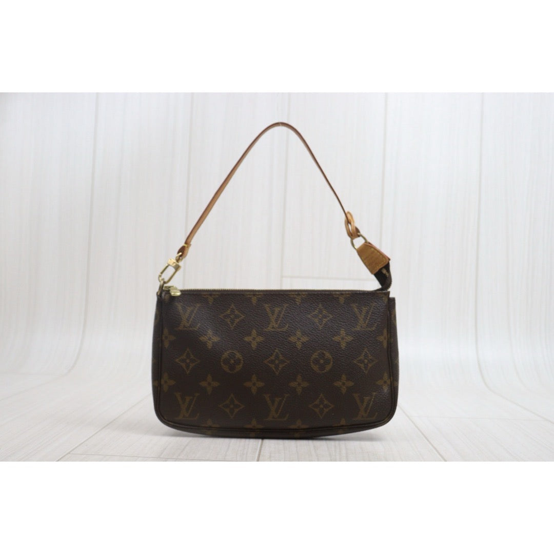 Include Entrupy Certificate of Authenticity｜Good ( Rank AB)｜Louis Vuitton Monogram Pochette Accessoire  ｜26081810