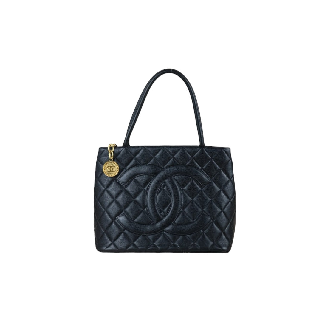 Include Entrupy Certificate of Authenticity｜Very Good ( Rank A)｜ CHANEL Caviar Skin Calf Leather Tote Bag Black Made In 1996～1997Year｜26052002
