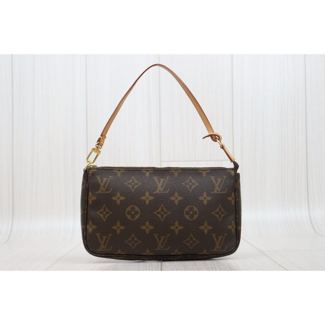 Good ( Rank AB)｜LV Monogram Pochette Accessoires ｜25073104