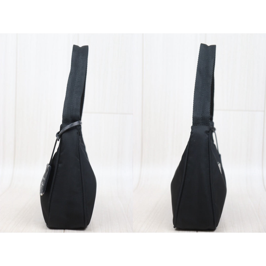 Very Good ( Rank A) ｜ PRADA Re-Edition 2000 HOBO HandBag Black｜S25071017