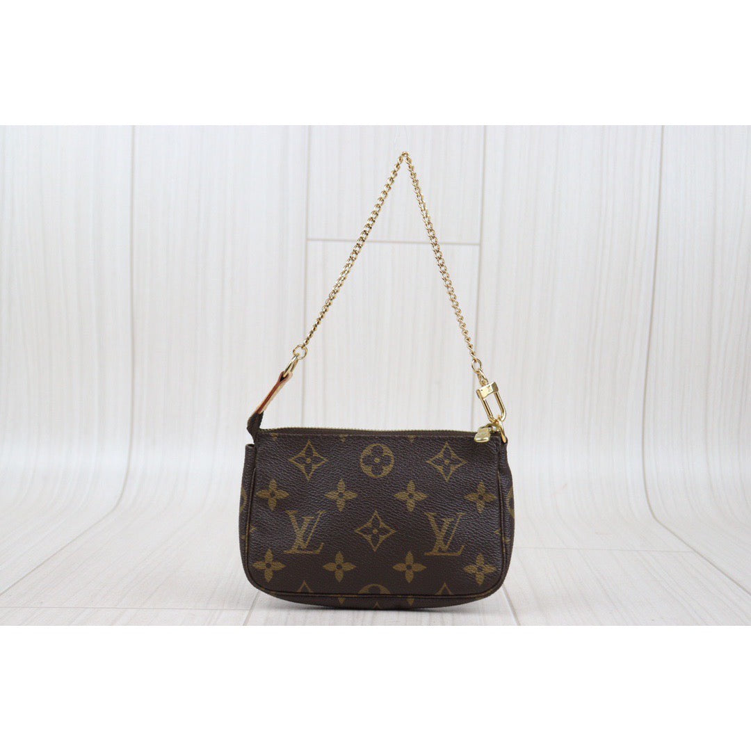 Rank A ｜ LV Monogram Mini Pochette Accessoir ｜24011811