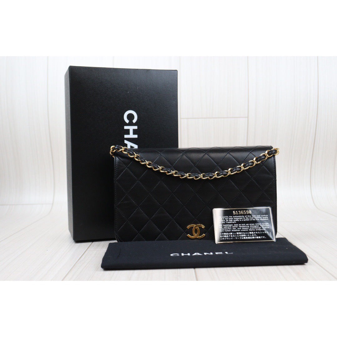 Rank AB｜ CHANEL Matrasse Lamb Skin Chain Bag Made in 1997-1999 Year｜24030732