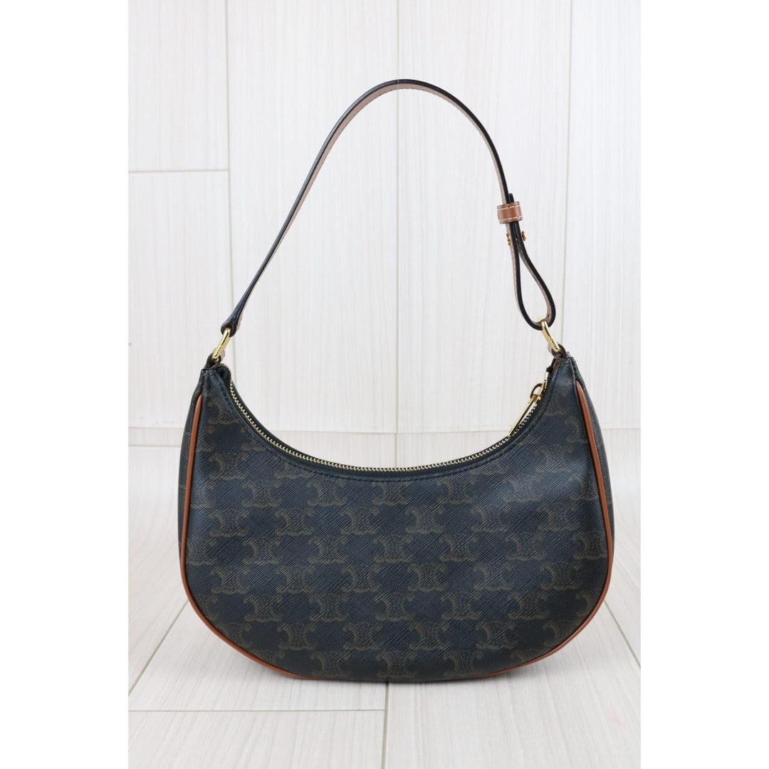 Include Entrupy Certificate of Authenticity｜Very Good ( Rank A)｜ CELINE AVA Macadam Triomphe Calf Leather Shoulder Bag ｜Z26102202