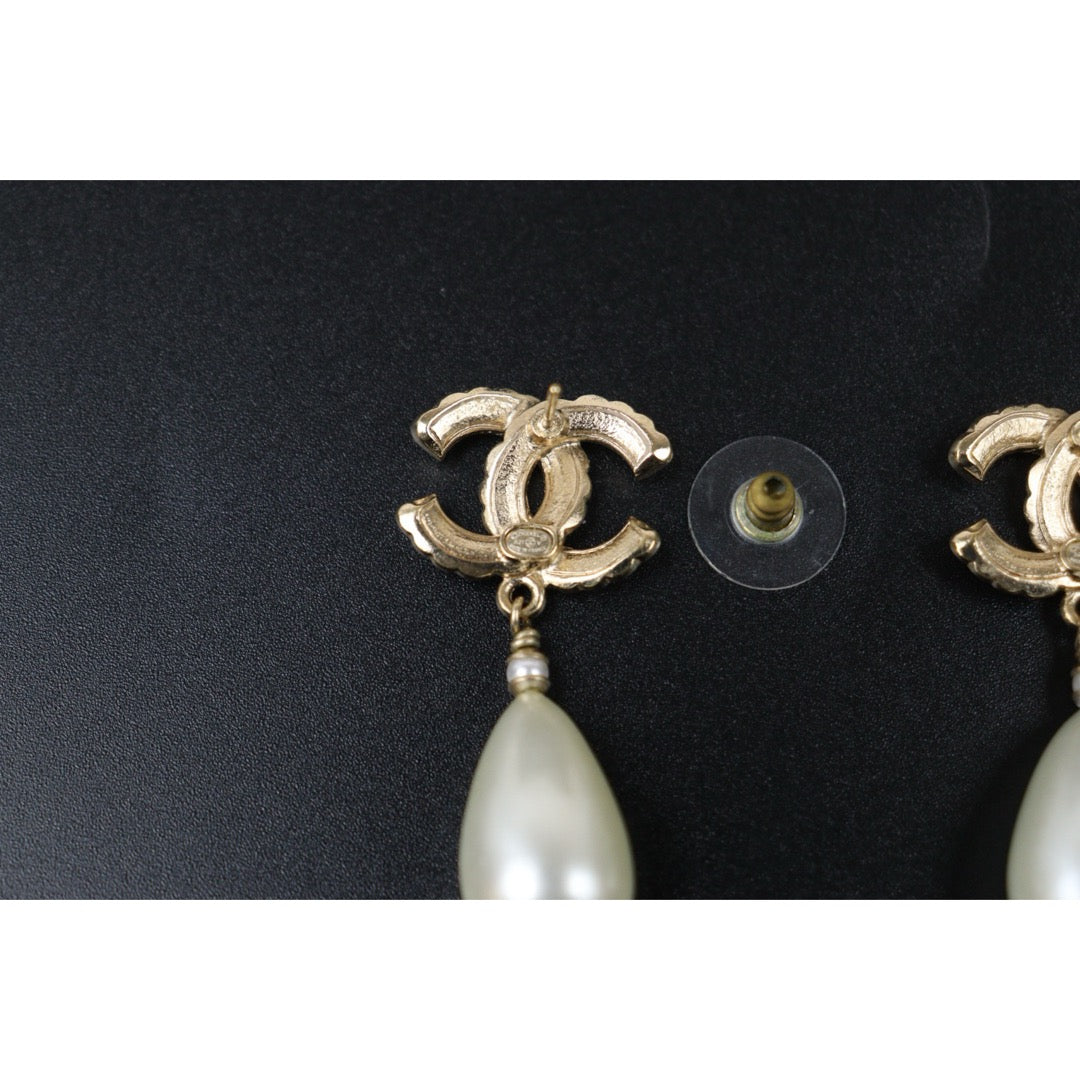 Very Good ( Rank A) ｜CHANEL Golden Pearl COCO Mark  Large Drop Pearl Earrings ｜S25021024