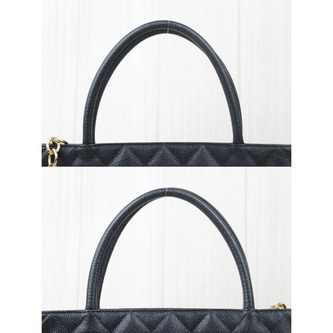 Very Good ( Rank A) ｜ CHANEL Caviar Skin Leather Calf Leather Tote Bag Black Made In 2003～2004 Year｜V24100402