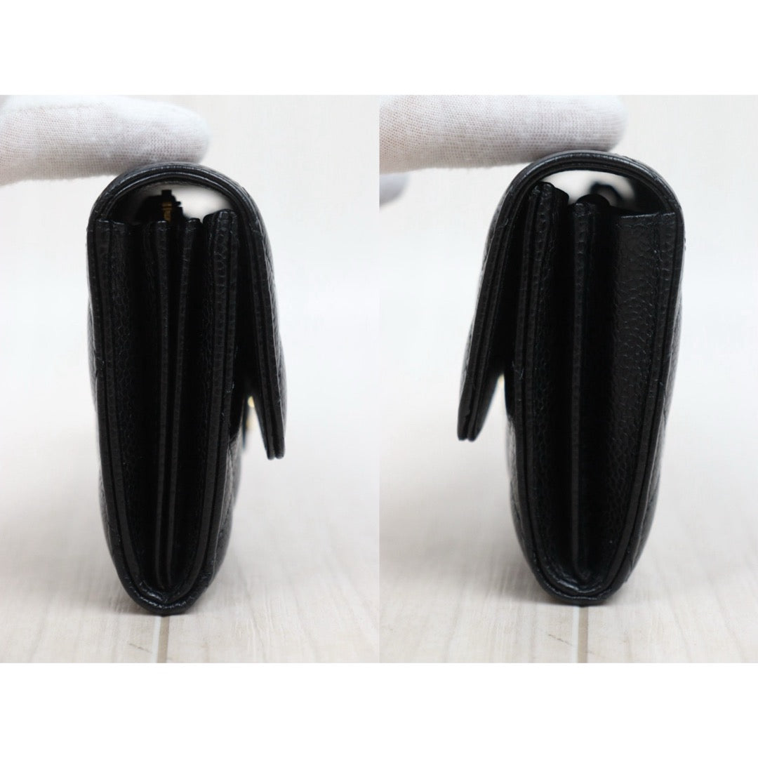 Very Good ( Rank A) ｜Chanel Caviar Skin Black  Wallet Made In 2016-2017 Year ｜V25102105