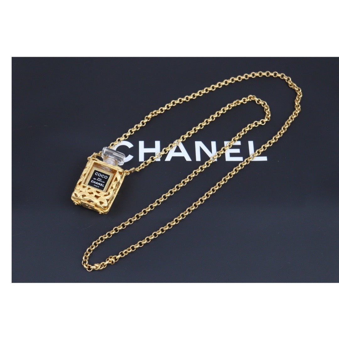 Rank A ｜ CHANEL Vintage Perfume No5 Brass Perfume Necklace  ｜23110705