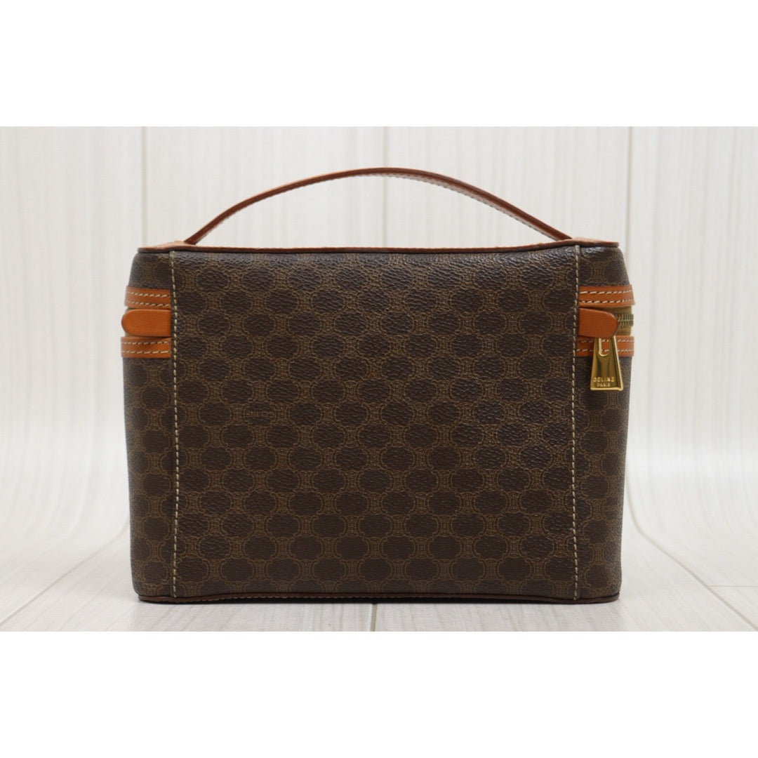 Include Entrupy Certificate of Authenticity｜Very Good ( Rank A)｜ CELINE Macadam Vanity Handbag ｜26031604