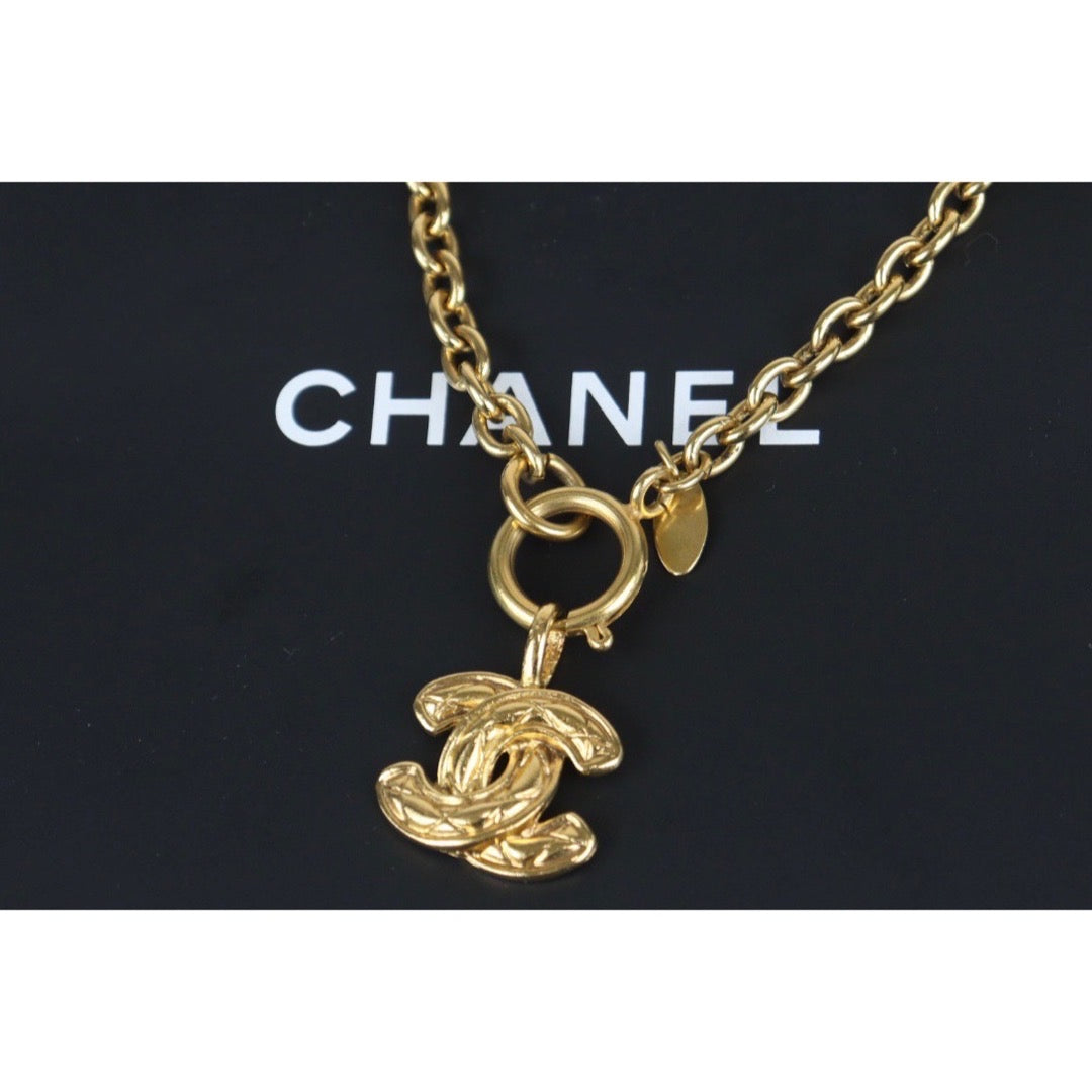 Rank A ｜  Chanel Vintage Coco Mark Gold Necklace ｜23091534